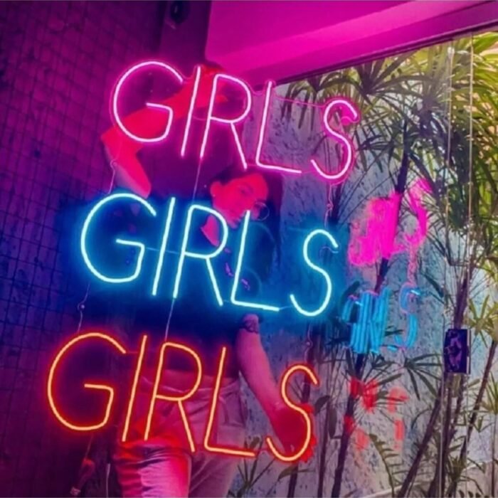 Girls Girls Girls Yazılı Neon Led Tabela Dekoratif Aydınlatma(70x50cm)